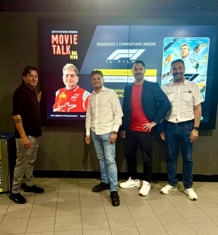 Produzione social durante un incontro dedicato al cinema e al motorsport